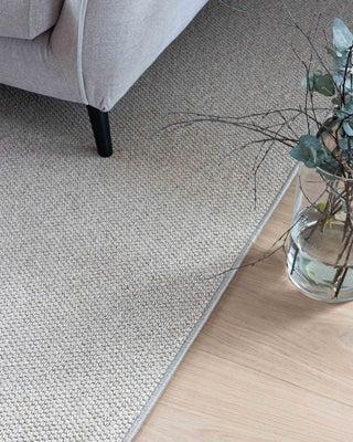 Måltilpassede tepper med trådkant - Teppemannen